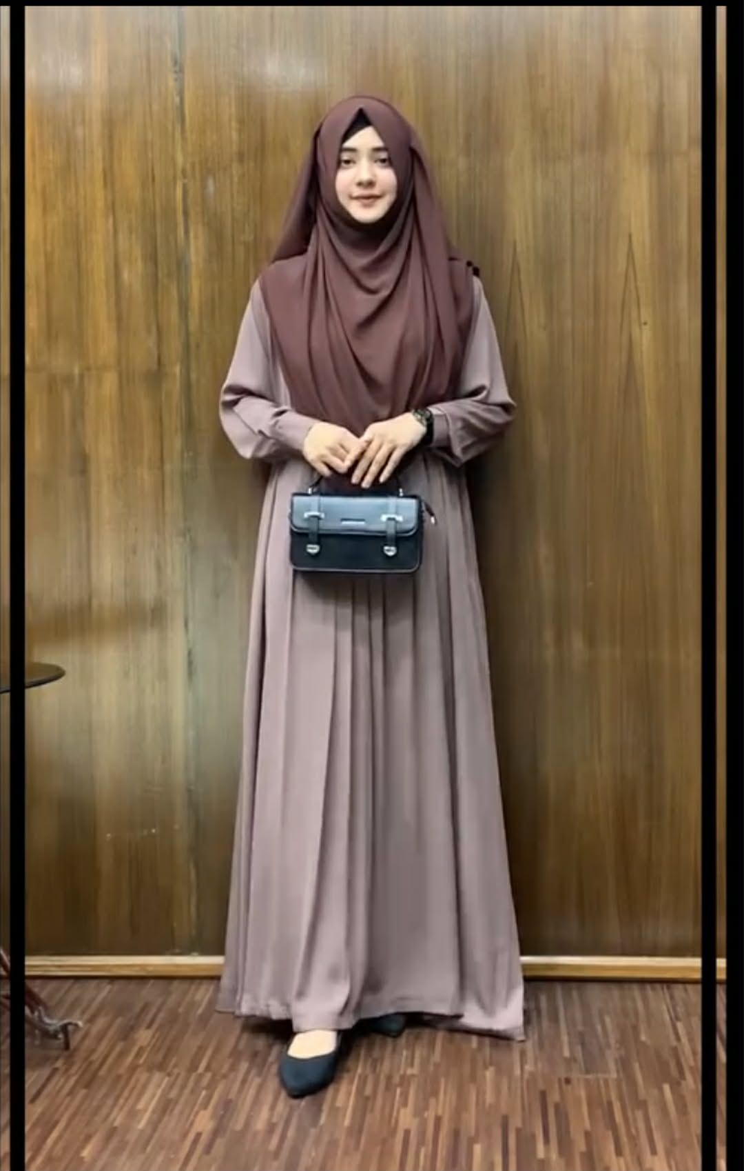 Abaya Nazwaa